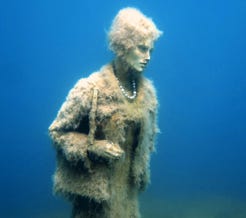 Betonfiguren &ndash; Nanas