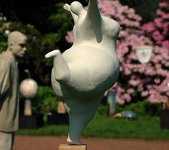 Betonfiguren &ndash; Nanas