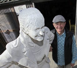 Betonskulpturen &ndash; Arno Mester