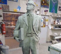 Betonskulpturen &ndash; Golfer